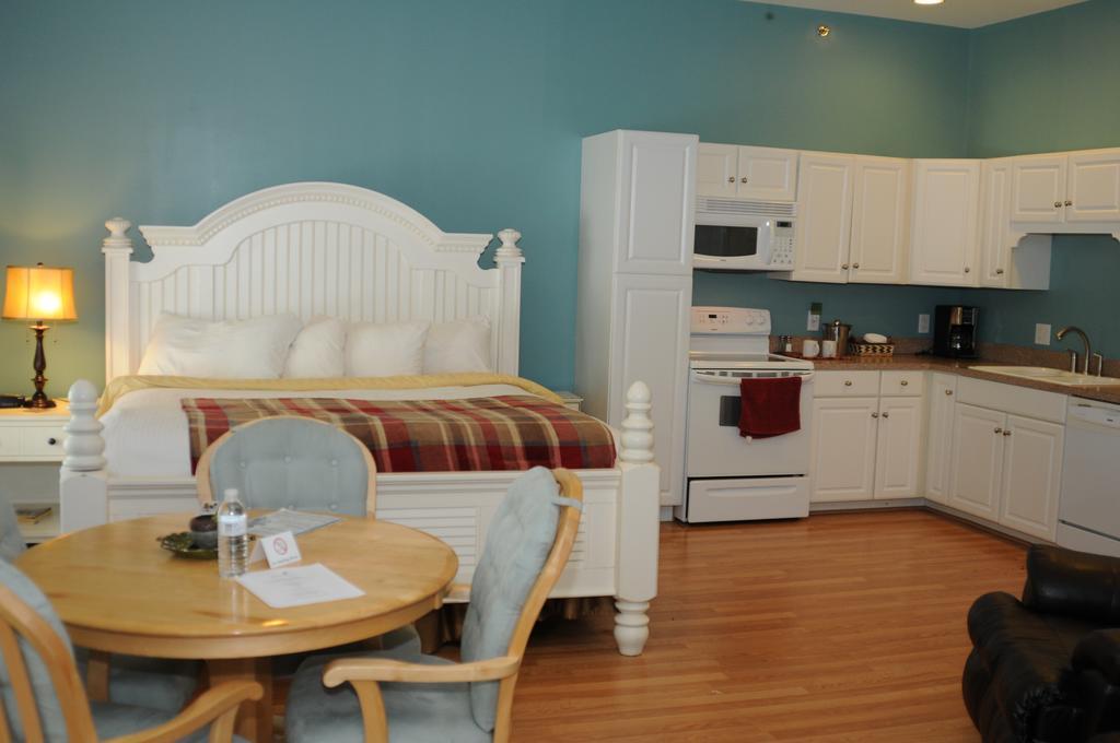 Acorn Hill Lodge And Spa Lynchburg Room photo