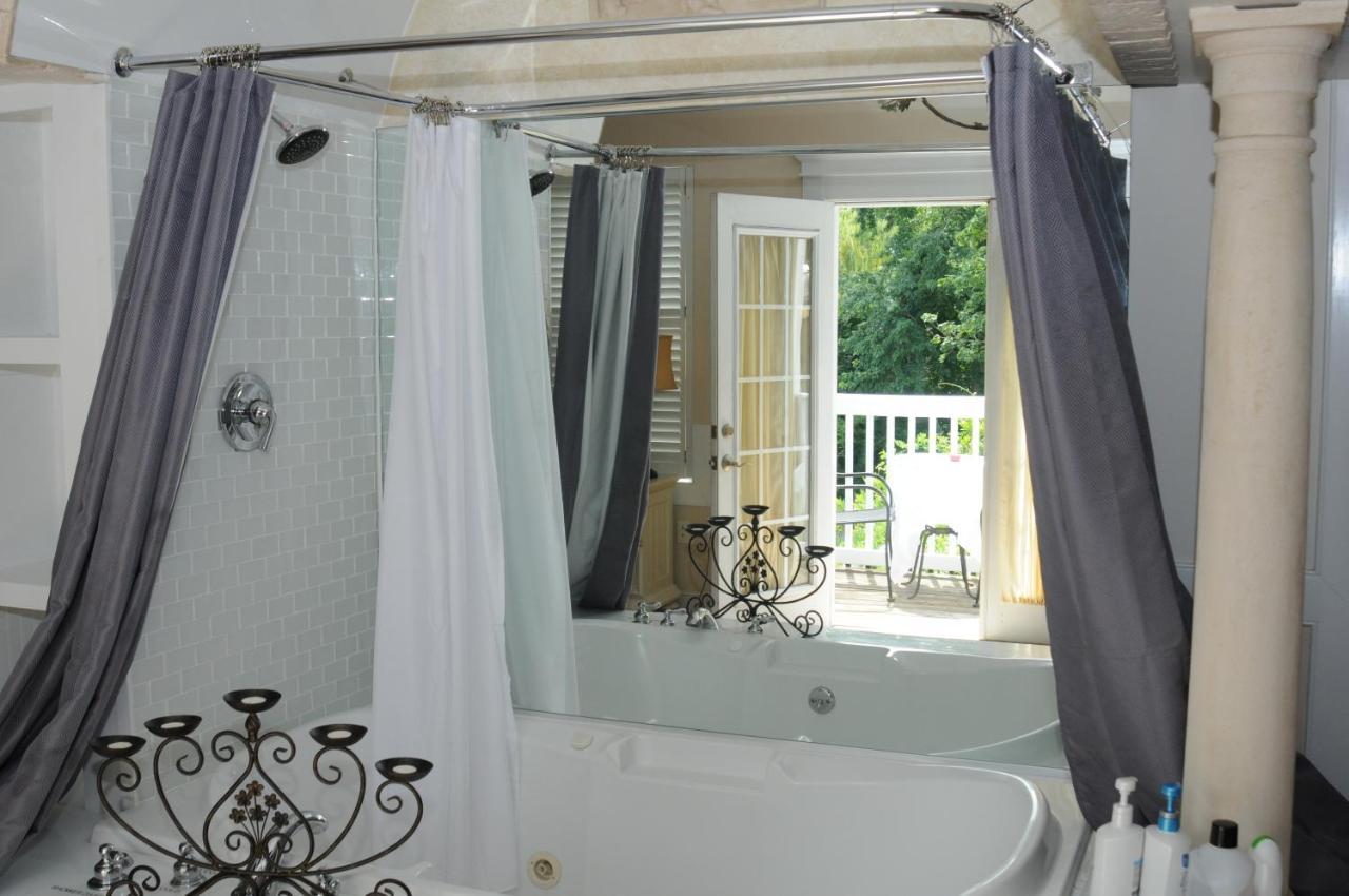 Acorn Hill Lodge And Spa Lynchburg Room photo